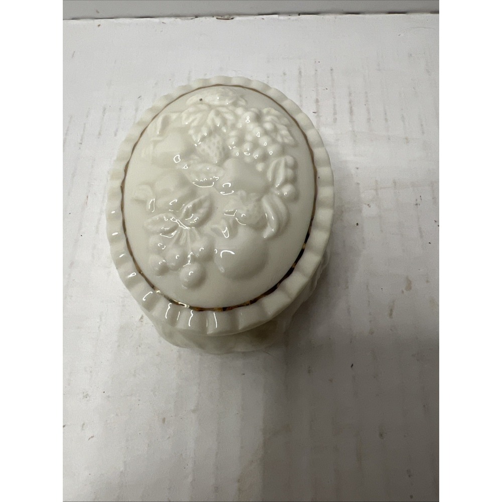 Vintage Lenox Ceramic Handcrafted Trinket Box 1998